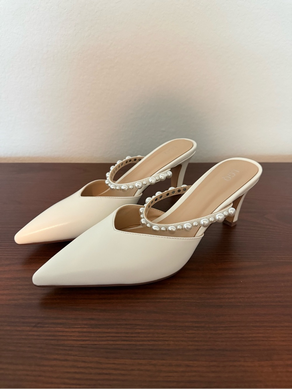 Pearl-Embellished White Pointed Toe Bridal Kitten Heels